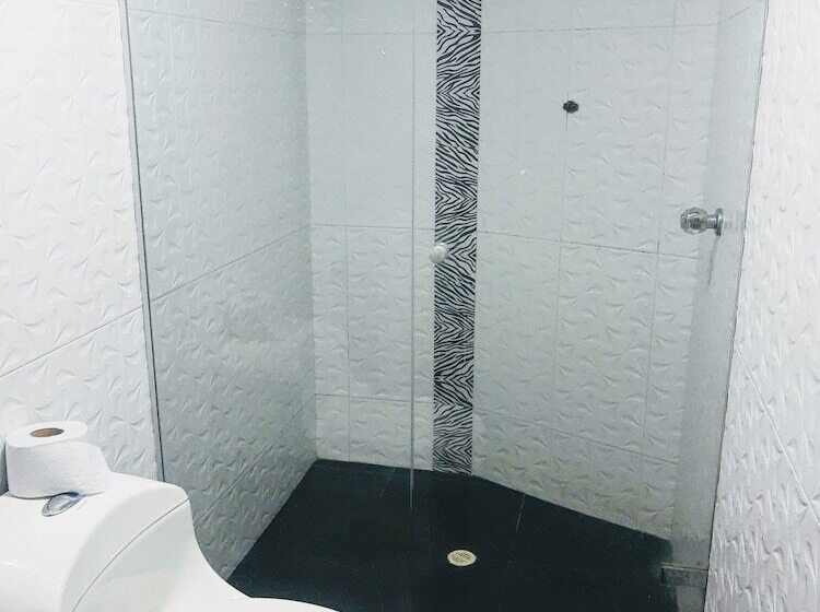 استودیو خانوادگی, Apartamentos Laguito Cartagena