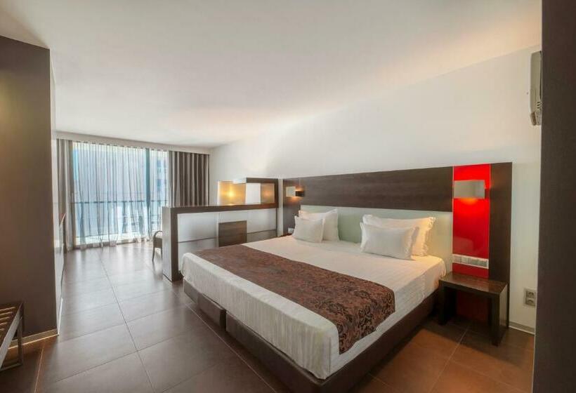 سوئیت کلاسیک, Rr Hotel Da Rocha