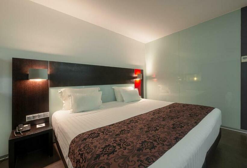 سوییت خانوادگی, Rr Hotel Da Rocha
