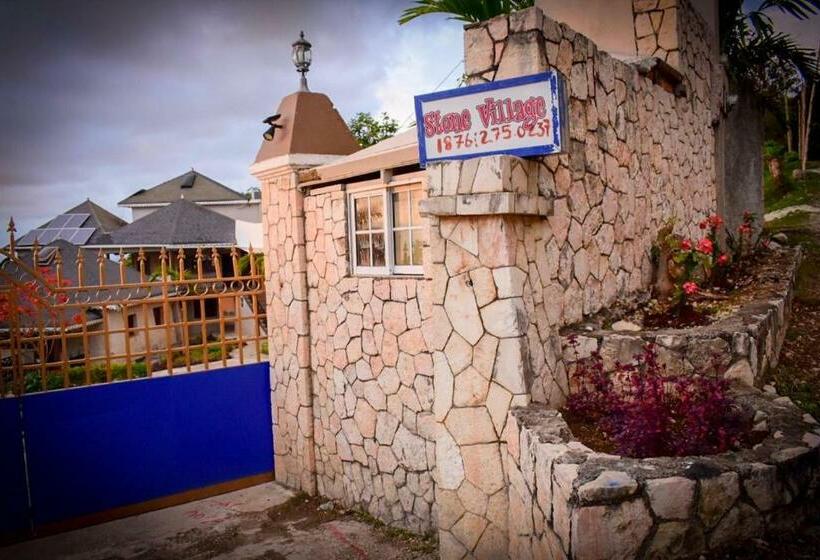 سوئیت با تخت بزرگ, Boutique B&b At Stone Village