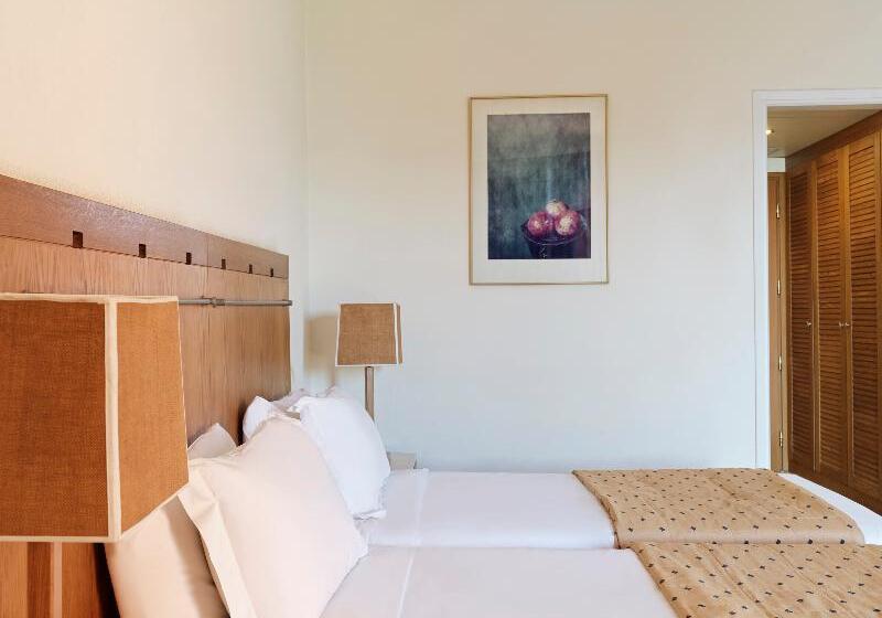 Номер Стандарт с Балконом, Kalamaki Beach Resort