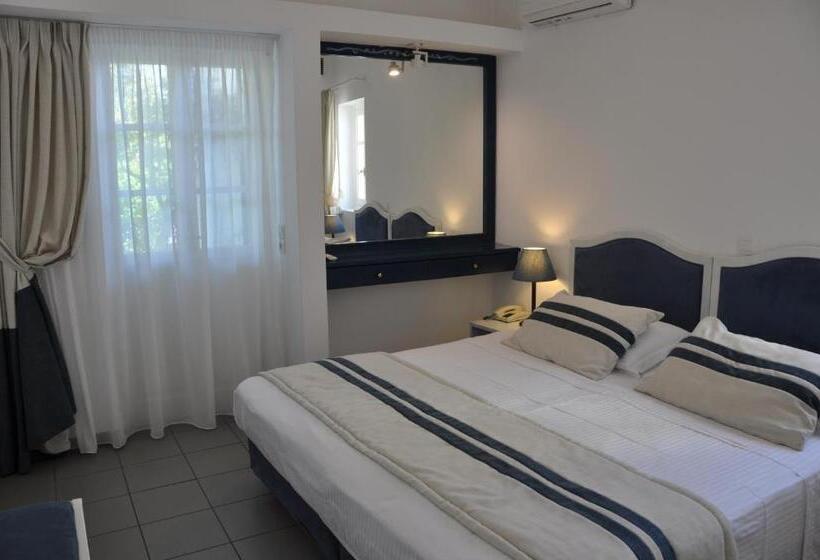 سوییت, Nissia Traditional Residences Spetses