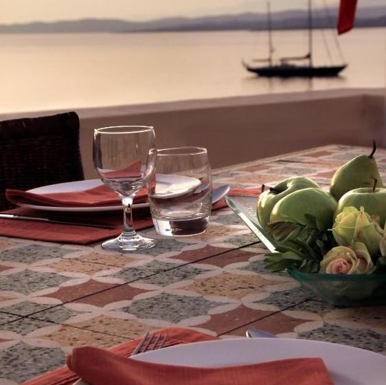 اتاق استاندارد, Nissia Traditional Residences Spetses
