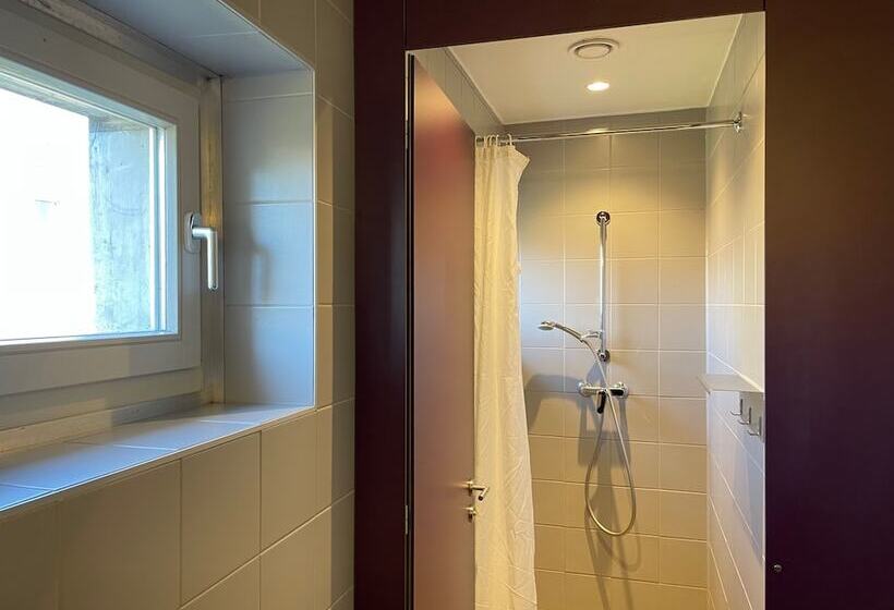 اتاق استاندارد, Lausanne Youth Hostel Jeunotel
