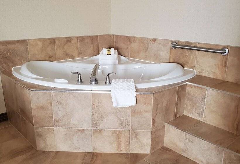 סוויטה עם ג'קוזי, Waterloo Suites