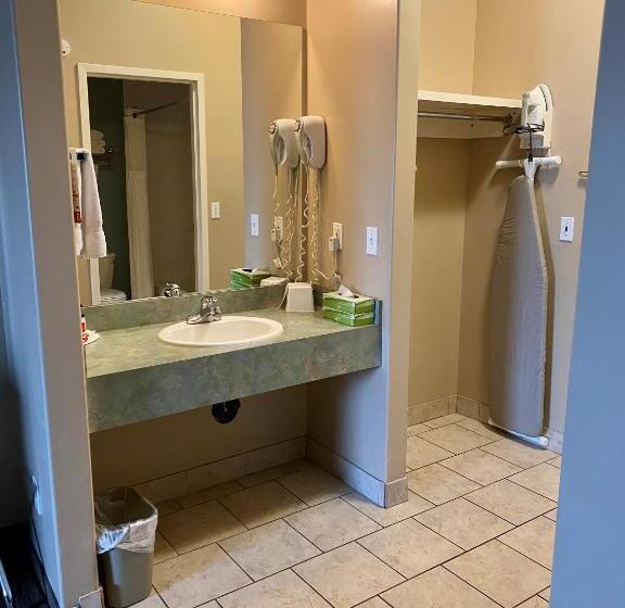 スイート（家族用）, Super 8 By Wyndham Edmonton South