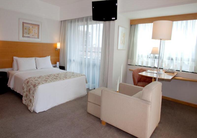 适合残疾人士使用的套间, Holiday Inn Express   Milwaukee Downtown, An Ihg