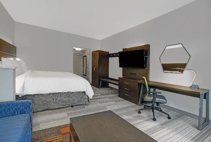适合残疾人士使用的套间, Holiday Inn Express   Milwaukee Downtown, An Ihg
