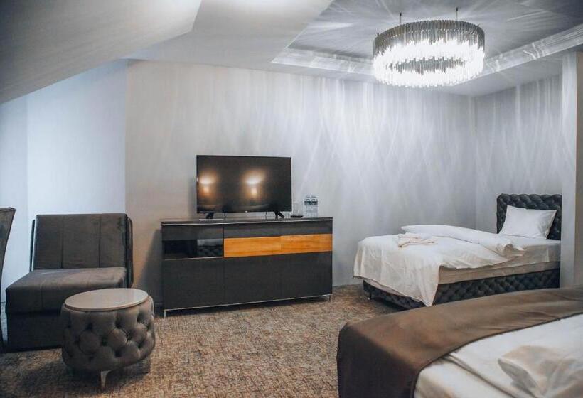 اتاق لوکس سه تخته, S Club Resort Hotel Aqua Park And Spa