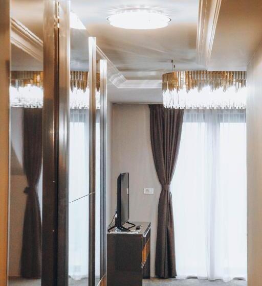 سوئیت پرزیدنت, S Club Resort Hotel Aqua Park And Spa