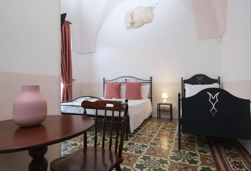 اتاق سوپریور سه تخته, Borgo Santuri
