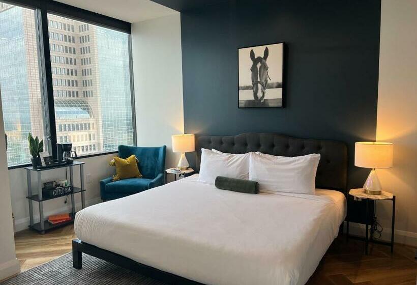 استودیوی استاندارد, Mint House Dallas   Downtown