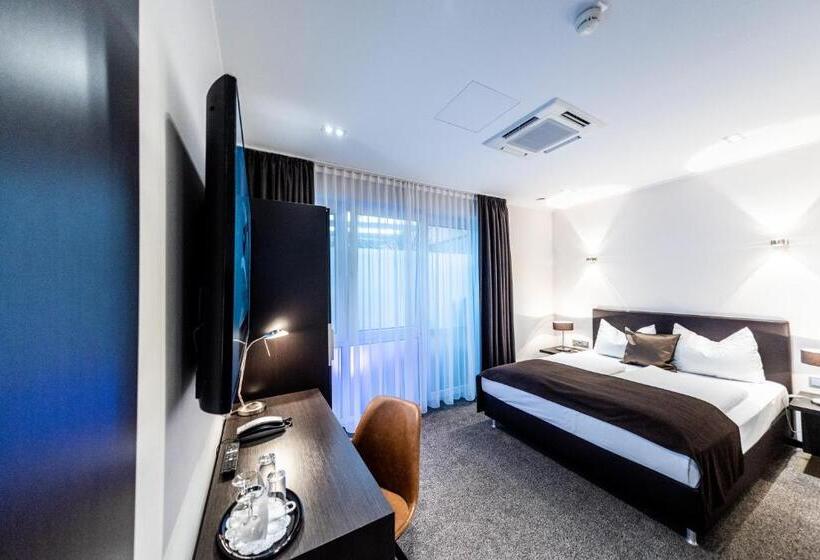 اتاق استاندارد سه نفره, Mauritius Hotel & Therme