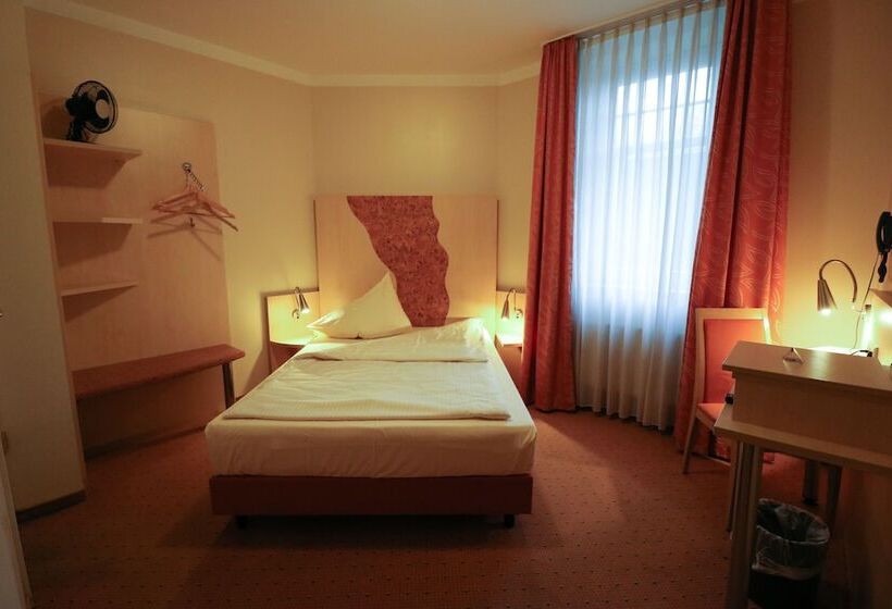 Quarto Economy, Petul An Der Zeche