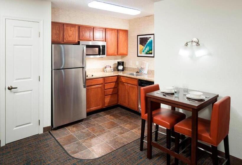 سوییت, Residence Inn Kansas City Overland Park