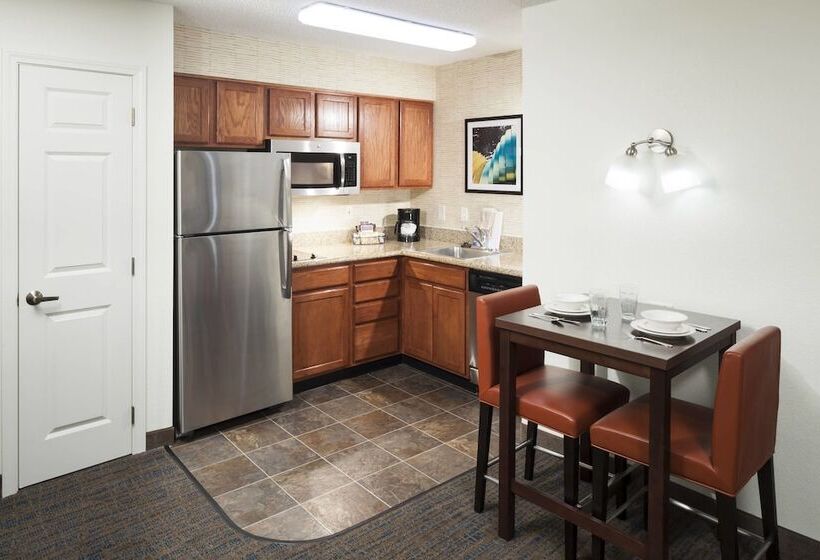 سوییت, Residence Inn Kansas City Overland Park