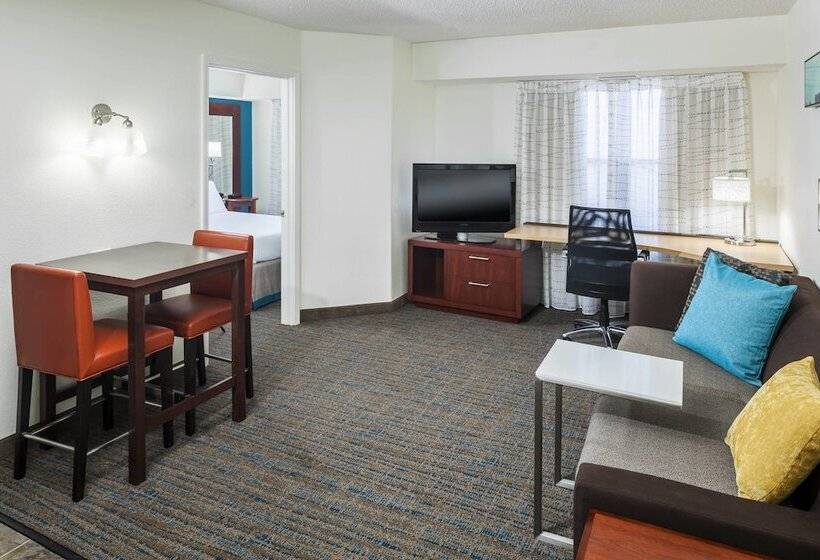 سوییت, Residence Inn Kansas City Overland Park