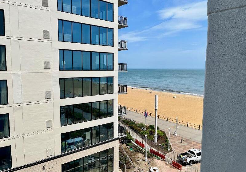 اتاق استاندارد با تخت بزرگ, Sheraton Oceanfront