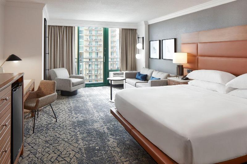 اتاق استاندارد با تخت بزرگ, Sheraton Oceanfront