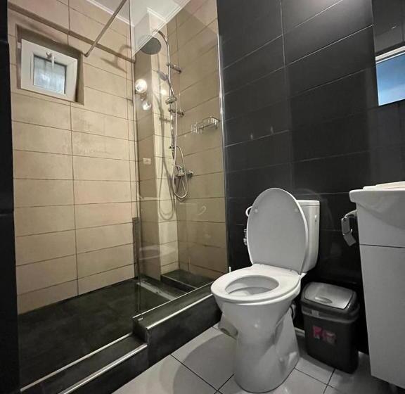 اتاق استاندارد سه تخته با بالکن, Glow Guesthouse Costinesti
