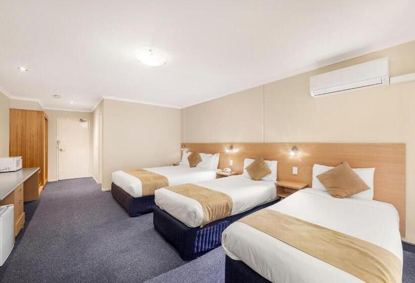 Quarto Triplo Estandar, Ciloms Airport Lodge