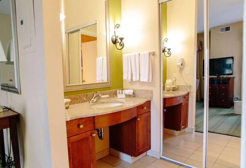 سوییت, Homewood Suites By Hilton College Station