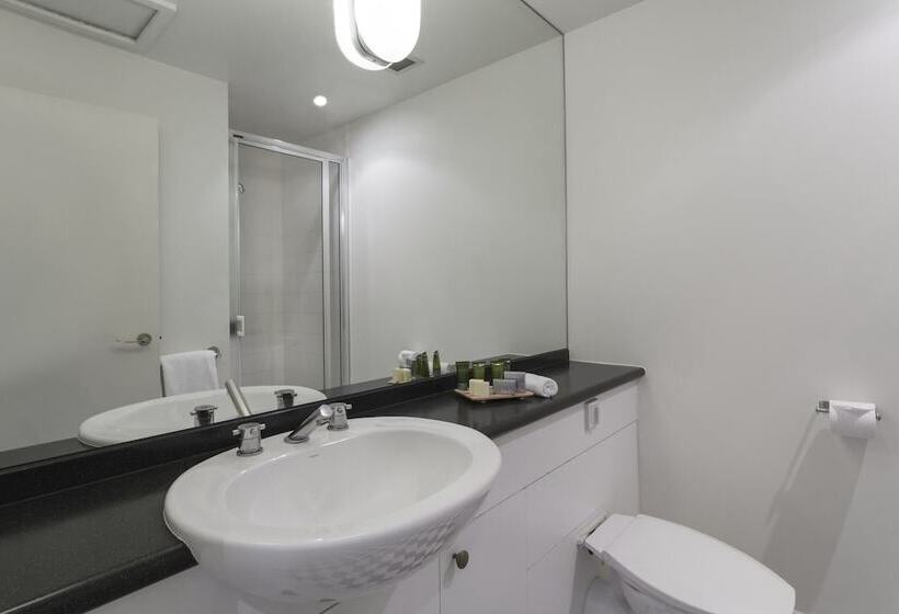 استودیوی استاندارد, Mantra On Jolimont Melbourne