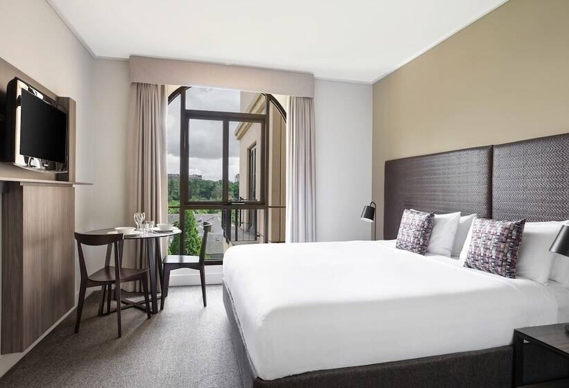 استودیوی استاندارد, Mantra On Jolimont Melbourne