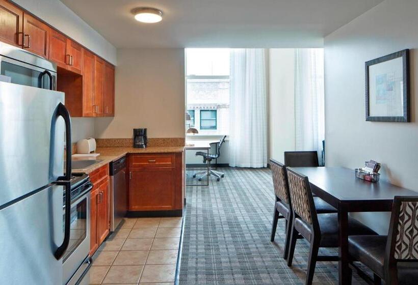 带2个卧室的套房, Residence Inn Milwaukee Downtown