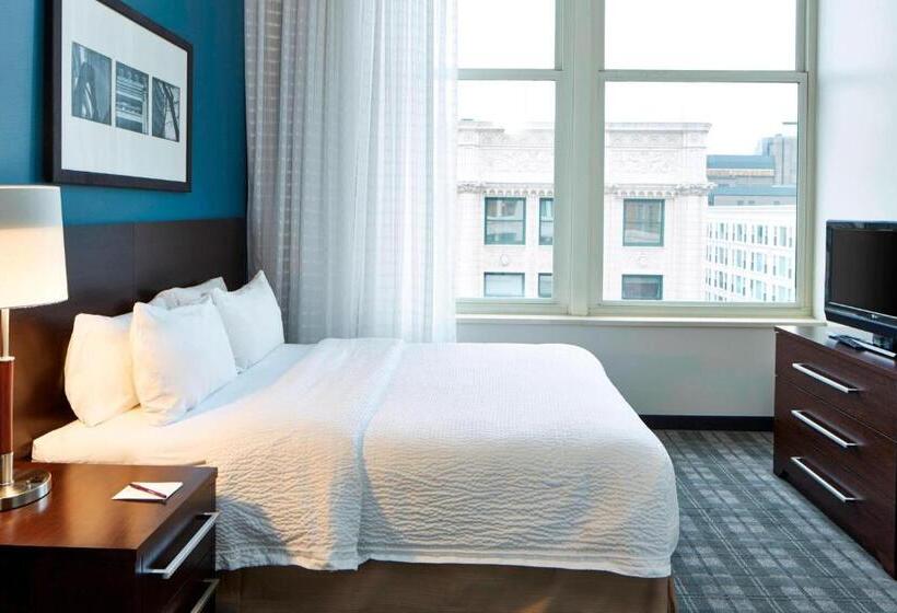 带2个卧室的套房, Residence Inn Milwaukee Downtown