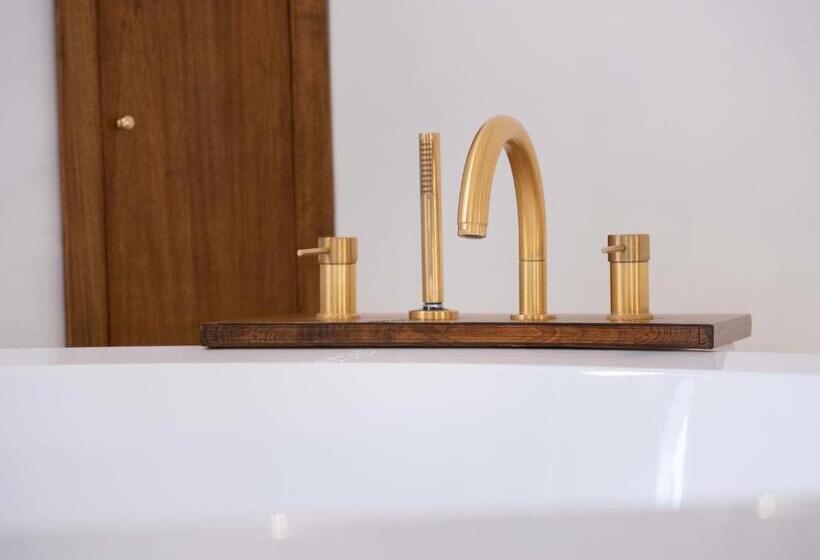سوییت لوکس, Dama Bianca Boutique Hotel Ostuni
