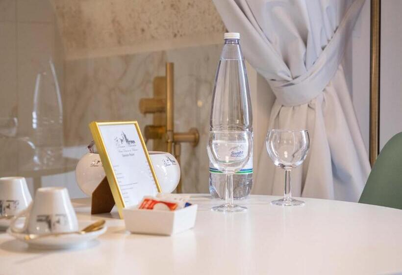 سوییت لوکس, Dama Bianca Boutique Hotel Ostuni
