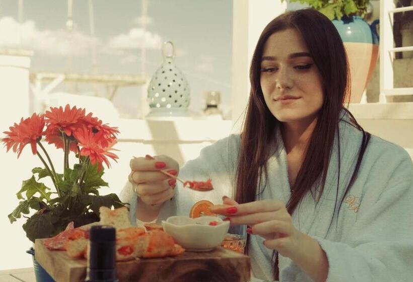 سوئیت جونیور با تراس, Dama Bianca Boutique Hotel Ostuni