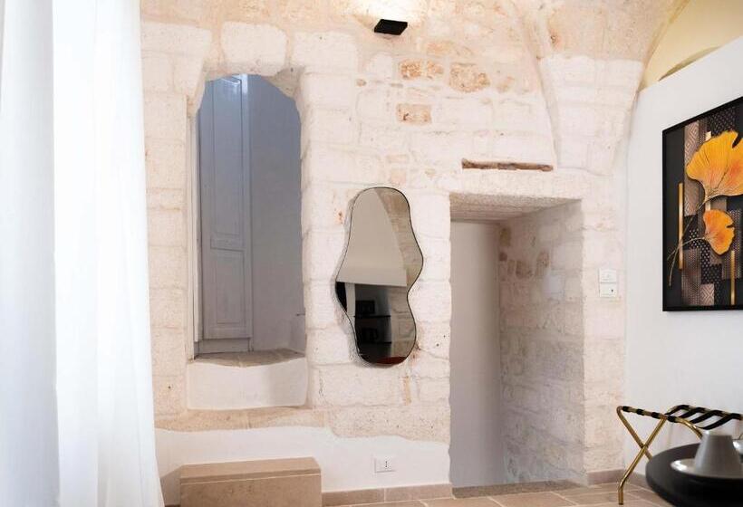 سوئیت جونیور با تراس, Dama Bianca Boutique Hotel Ostuni