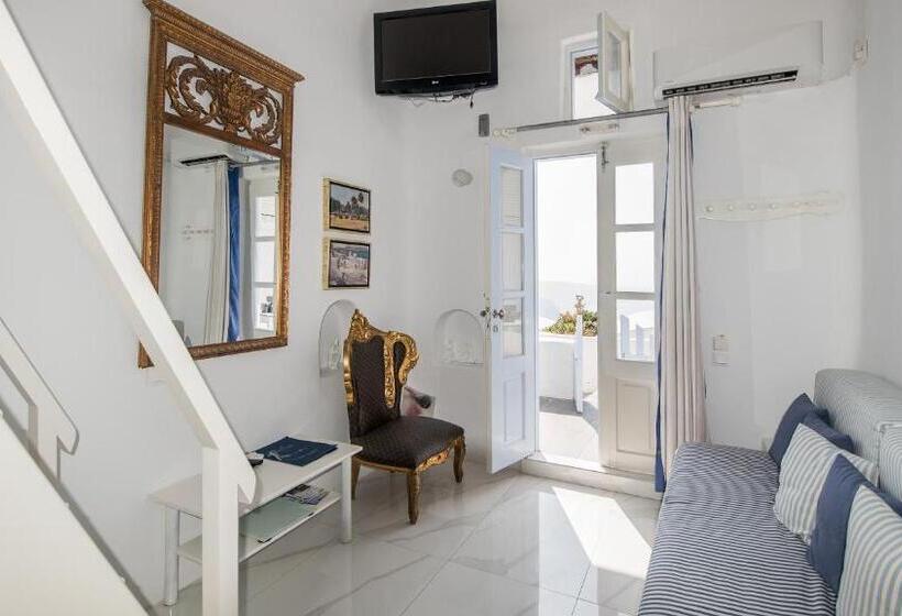 اتاق دوبلکس, Alexander Villas