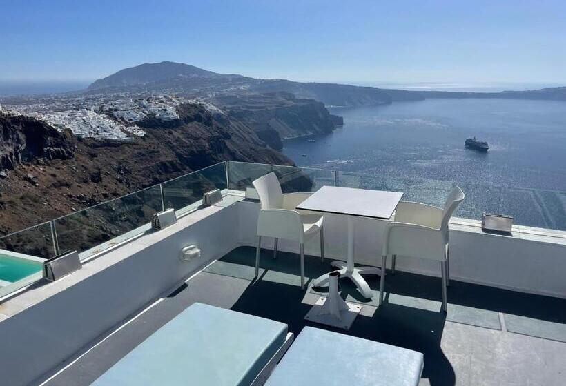 سوئیت با وان آب گرم, Alexander Villas
