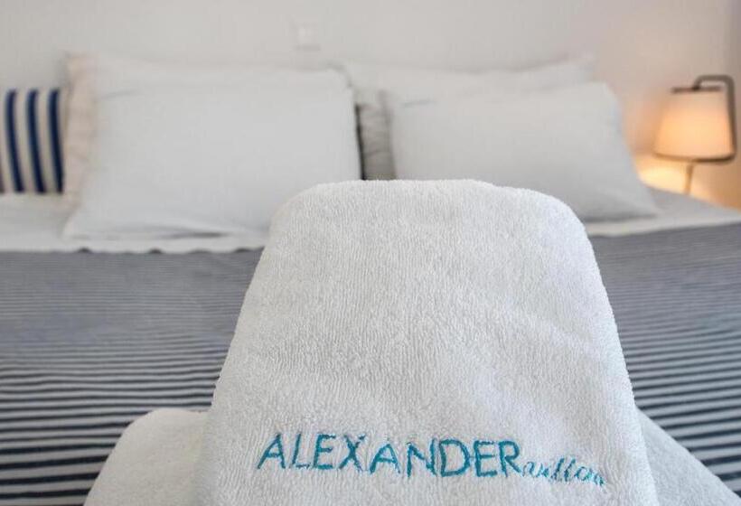 سوئیت با وان آب گرم, Alexander Villas
