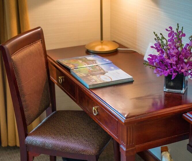 Номер Deluxe, Asia International Hotel Guangdong