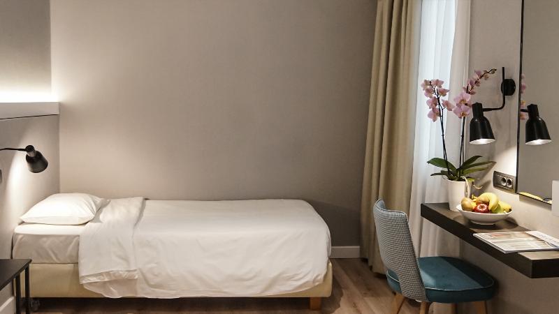 스탠다드 트리플 룸, Athens Cypria