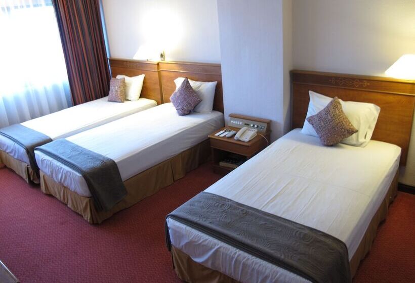 Трехместный Номер Deluxe, Grand Continental Kuching