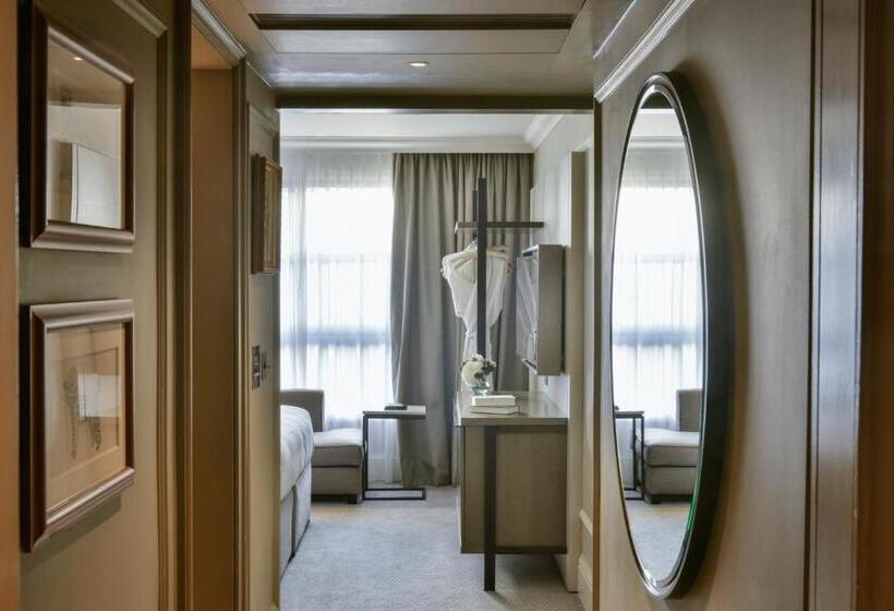 2 Bedrooms Suite Garden View, Hyatt Regency London The Churchill
