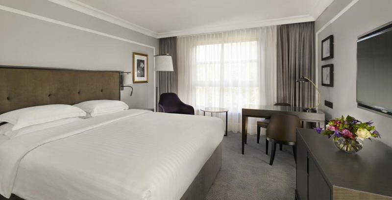 Номер Клуб, Hyatt Regency London The Churchill