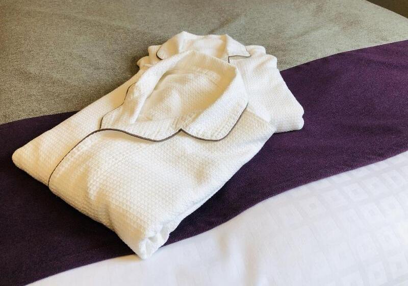 חדר קלאב, Hyatt Regency London The Churchill