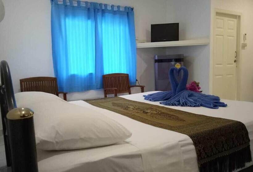 スタンダードバンガロー, Lanta Island Resort