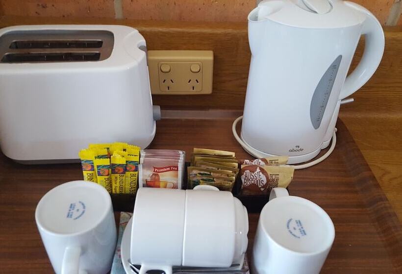 Четырехместный Номер Deluxe, Royal Palms Motor Inn