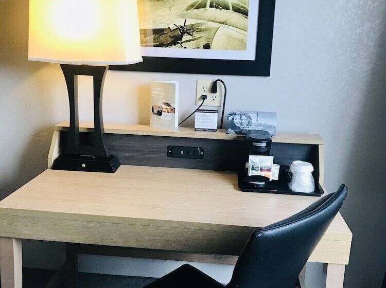Люкс, Country Inn & Suites By Radisson, Warner Robins, Ga