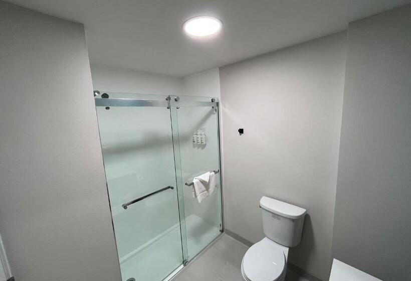 스위트, Wingate By Wyndham