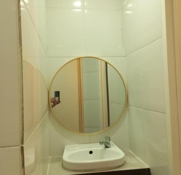 اتاق استاندارد یک تخته با سرویس بهداشتی مشترک, Airport Hostel Manila