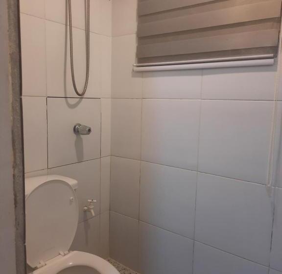 اتاق عادی, Airport Hostel Manila