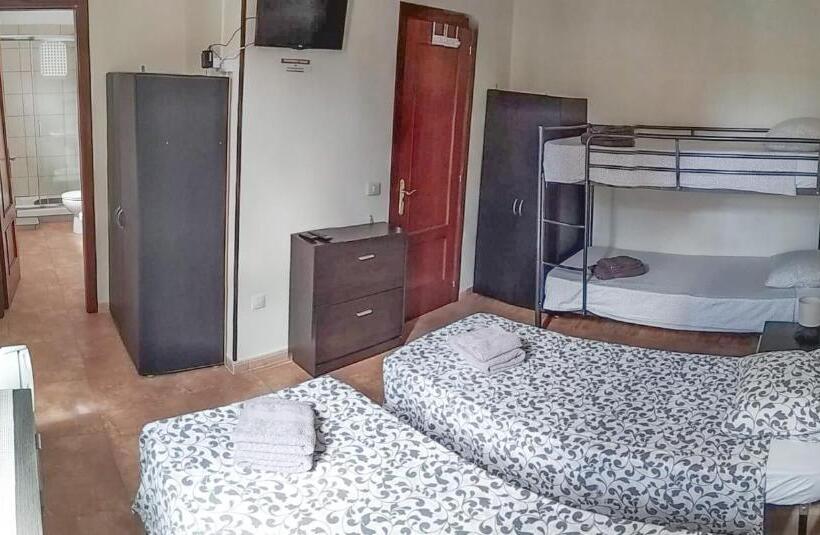 اتاق استاندارد چهار تخته, Kiki Vivienda Bed & Breakfast